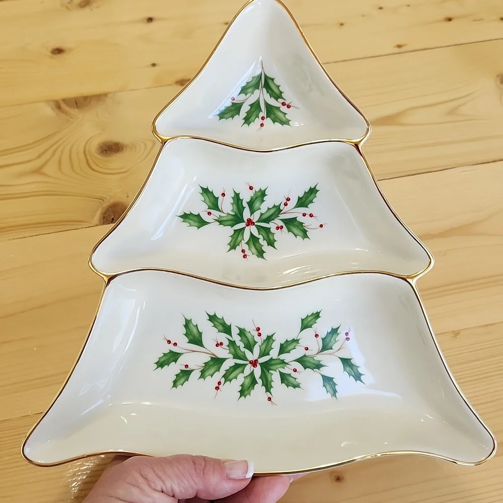 Lenox Holiday Dimension Collection Tree Divided Server - Picture 9 of 12